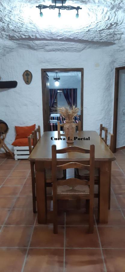 Cuevas Lourdes Villa Benamaurel Exterior photo