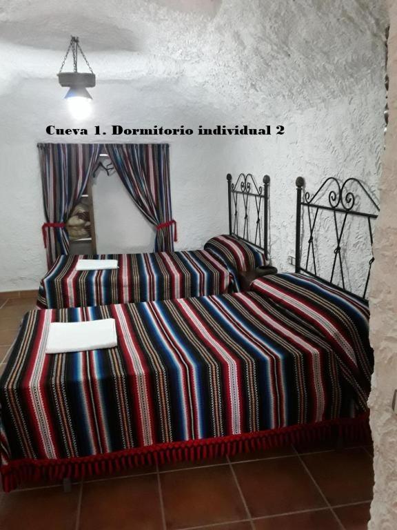 Cuevas Lourdes Villa Benamaurel Exterior photo