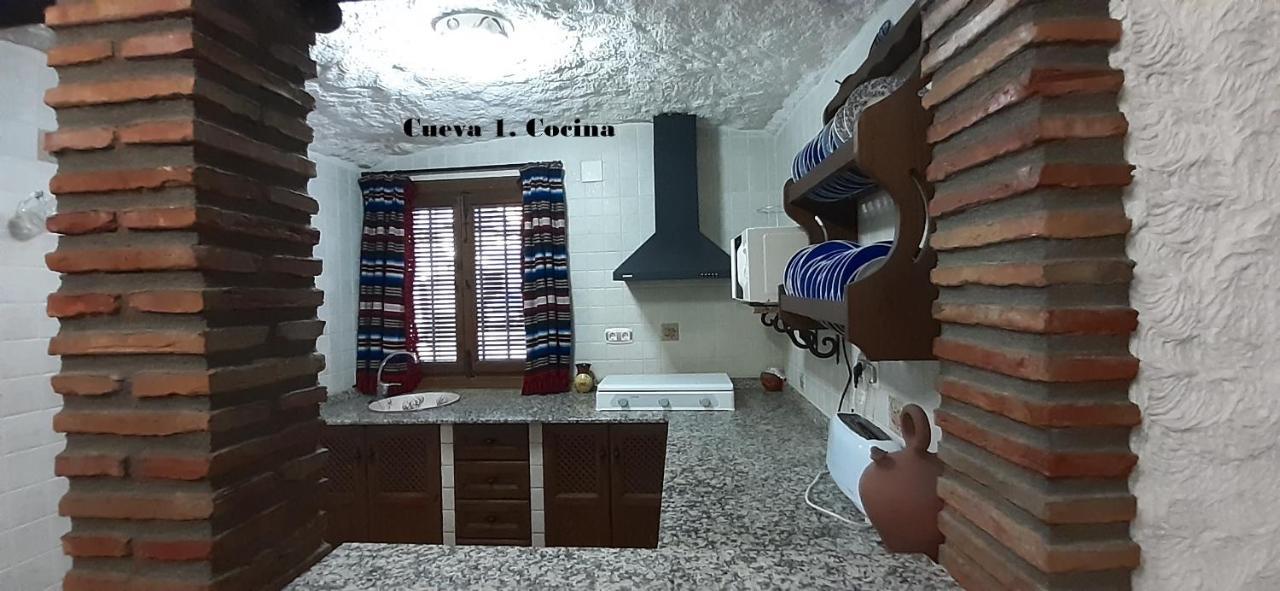 Cuevas Lourdes Villa Benamaurel Exterior photo
