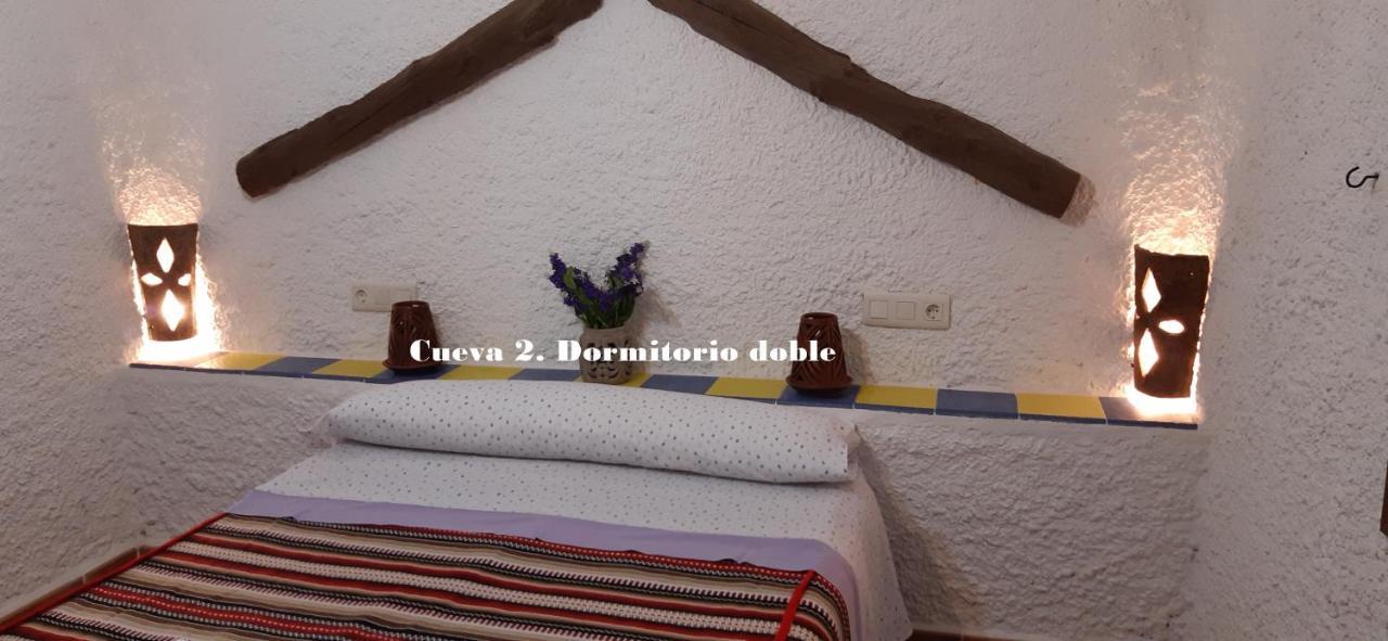 Cuevas Lourdes Villa Benamaurel Exterior photo